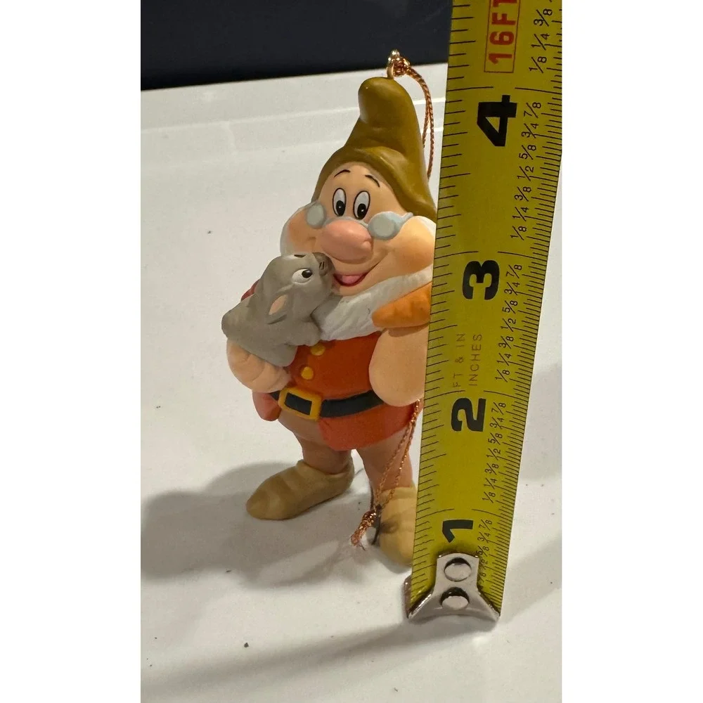 Disney Doc Snow White Seven Dwarfs Ornament Bunny Carrot 4 Inch
